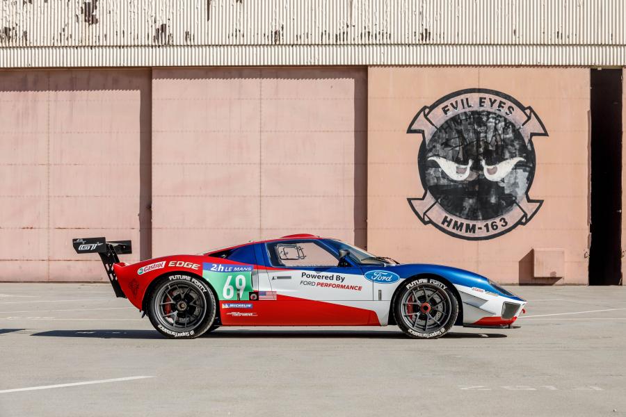  Ford GT40 Future by Superformance 2018 года  (фото 19 из 42)